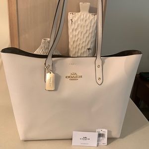 Coach ivory town tote